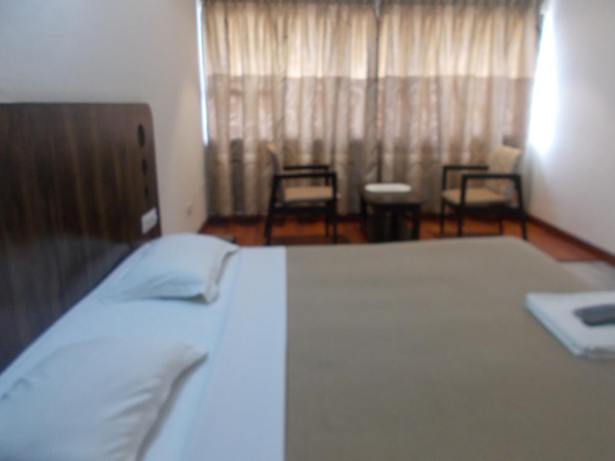 Hôtel Samrat Residency à Bangalore Extérieur photo